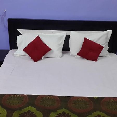 Asia Lodge Near Railway Station 아우랑가바드 외부 사진
