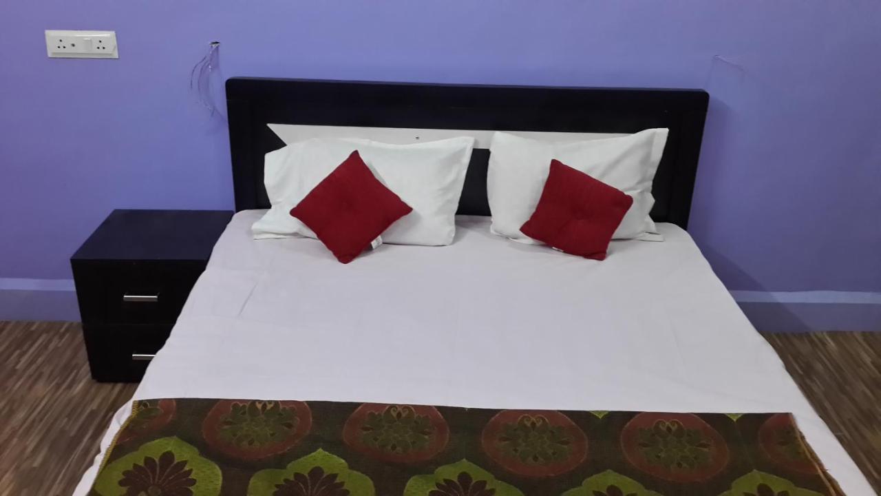 Asia Lodge Near Railway Station 아우랑가바드 외부 사진